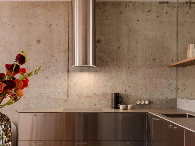 ciarkodesign_okap_wyspowy_tubus_inox2.webp