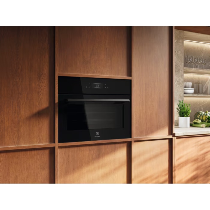Kuchenka mikrofalowa Electrolux LVM8E08Z